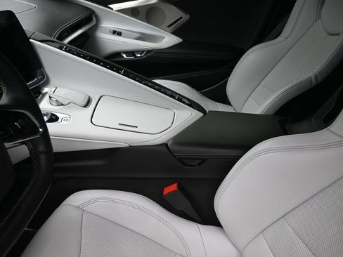 Used 2024 Chevrolet Corvette Stingray Preferred Cpe w/ 2LT image 20