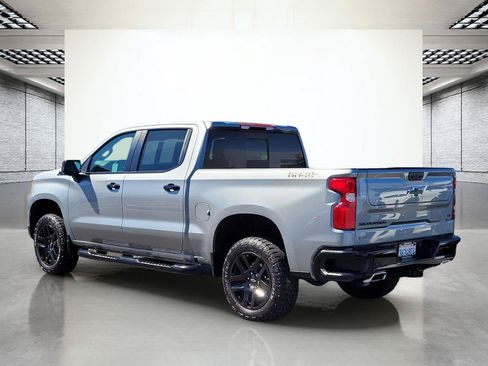 Used 2024 Chevrolet Silverado 1500 LT Trail Boss w/ LT Trail Boss Premium Package AWD/4WD image 9