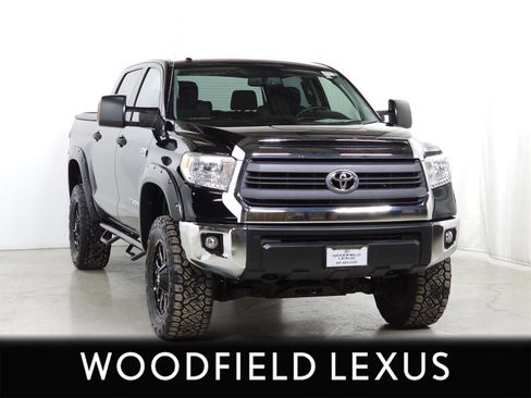 Used 2015 Toyota Tundra SR5 image 1