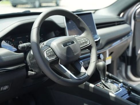 New 2026 Jeep Compass Latitude AWD/4WD image 25