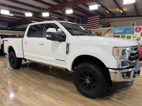 Used 2021 Ford F250 Lariat w/ Tremor Off-Road Package AWD/4WD image 3