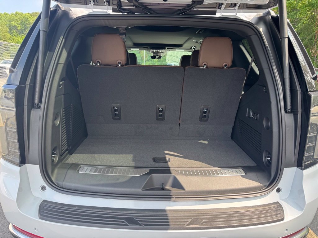 New 2026 Chevrolet Tahoe High Country w/ Sun And Tow Package AWD/4WD image 10