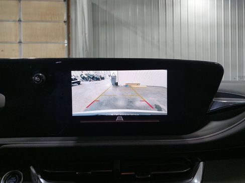 Used 2025 Buick Envista Sport Touring FWD image 24