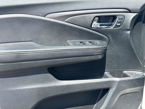 Certified 2021 Honda Pilot Special Edition image 20