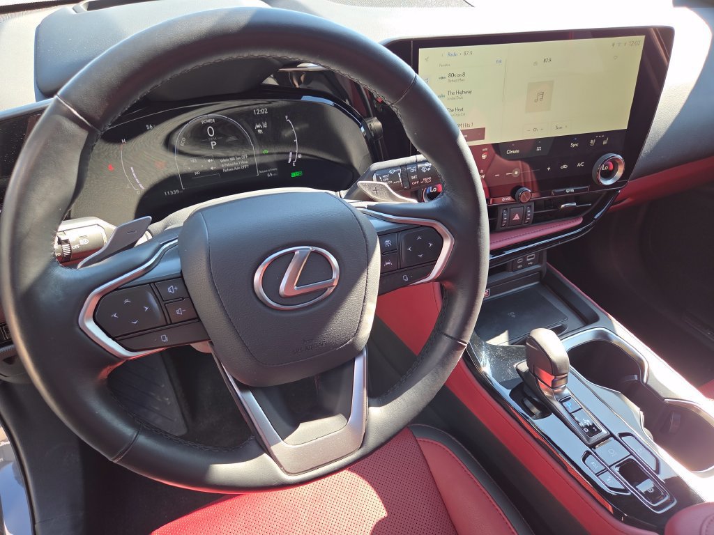 Certified 2025 Lexus NX 350h AWD w/ Accessory Package (2T) image 36