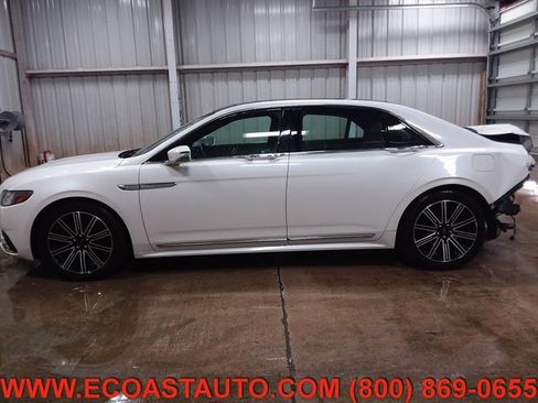 Used 2017 Lincoln Continental Reserve w/ Climate Package image 6
