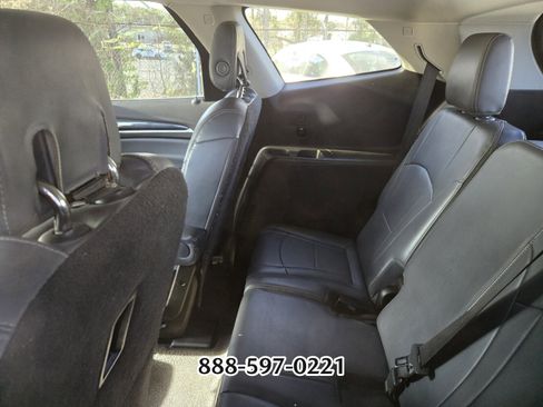 Used 2018 Buick Enclave Essence image 4