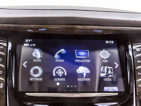 Used 2020 Cadillac Escalade Premium Luxury RWD image 21