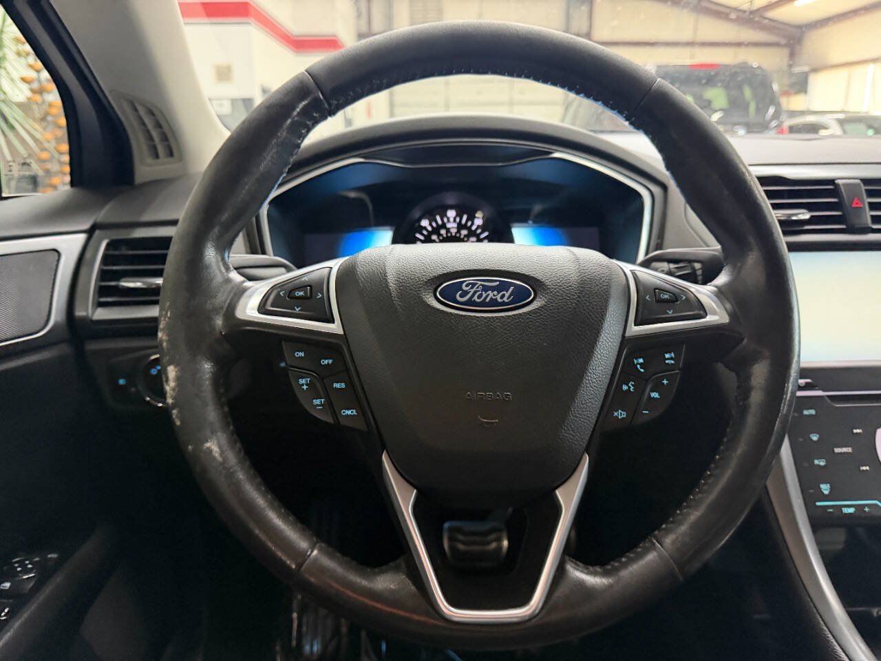 Used 2014 Ford Fusion Titanium FWD image 22