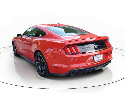 Used 2022 Ford Mustang Premium RWD image 4