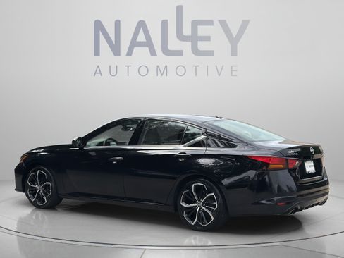 Used 2024 Nissan Altima 2.5 SR FWD image 3