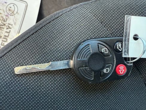 Used 2017 Ford Transit 150 XLT image 25