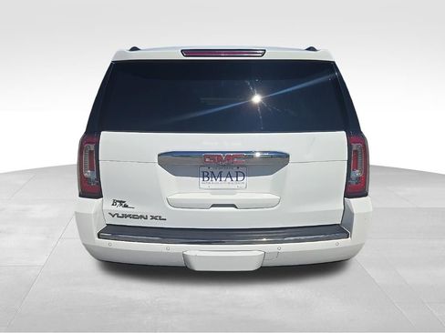 Used 2019 GMC Yukon XL Denali RWD image 12