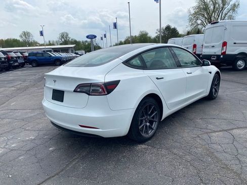 Used 2022 Tesla Model 3 RWD image 9