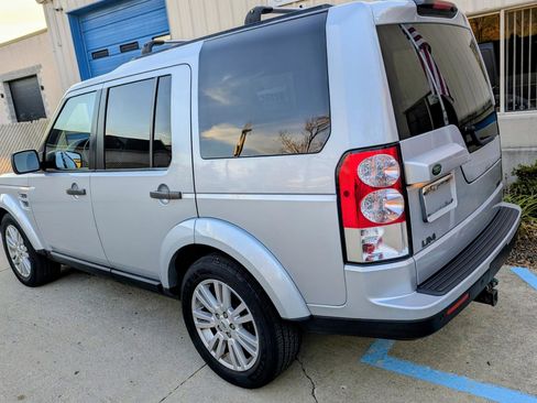Used 2011 Land Rover LR4 HSE image 4