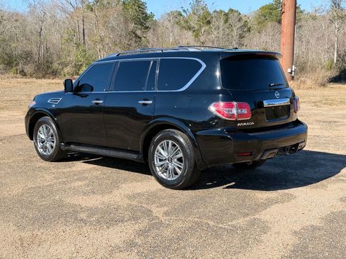 Used 2020 Nissan Armada Platinum w/ Captain's Chairs Package image 3