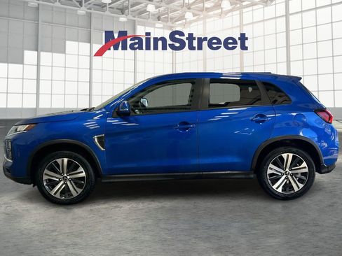 Used 2024 Mitsubishi Outlander Sport SE image 2