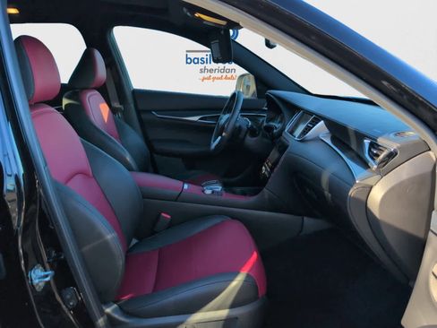 Used 2024 INFINITI QX50 Sport image 17