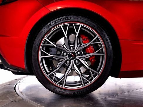 Used 2023 Chevrolet Corvette Stingray Premium Conv w/ Z51 Performance Package image 13