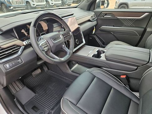 New 2026 GMC Acadia Denali FWD image 10