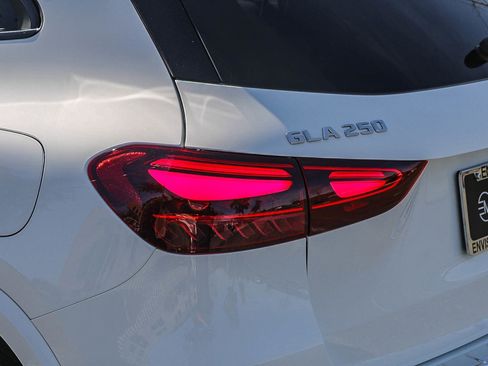 Certified 2025 Mercedes-Benz GLA 250 image 11