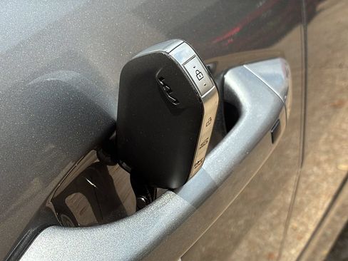 Used 2025 Kia K4 FWD image 45
