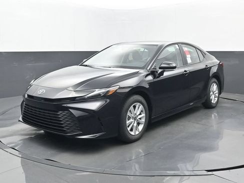 New 2026 Toyota Camry LE FWD image 22