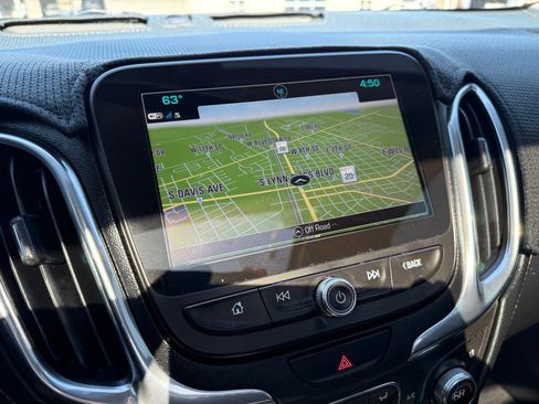 Used 2018 Chevrolet Equinox Premier image 27