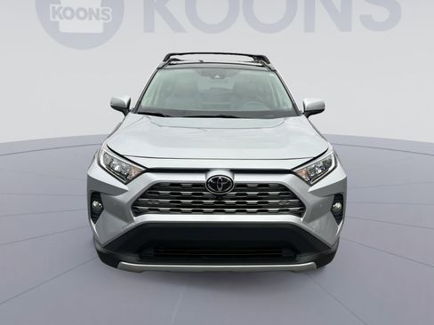 Used 2019 Toyota RAV4 Limited image 11