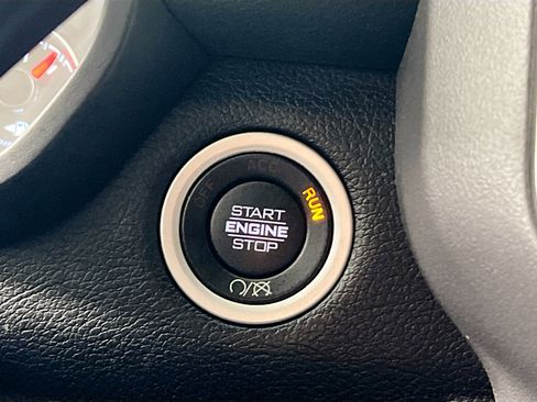 Used 2024 RAM 3500 Big Horn image 24