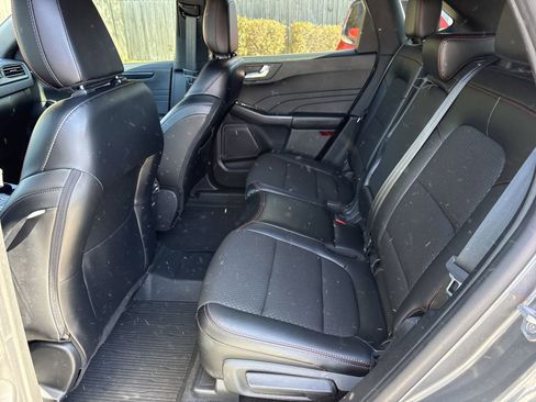 Used 2024 Ford Escape ST-Line Select w/ Tech Pack #1 AWD/4WD image 9