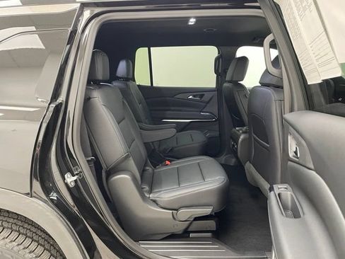 Certified 2026 Chevrolet Traverse LT AWD/4WD image 14