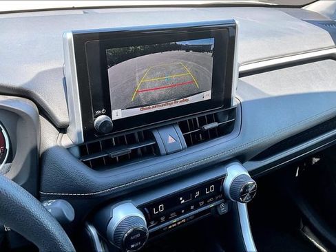 Used 2025 Toyota RAV4 XLE FWD image 13