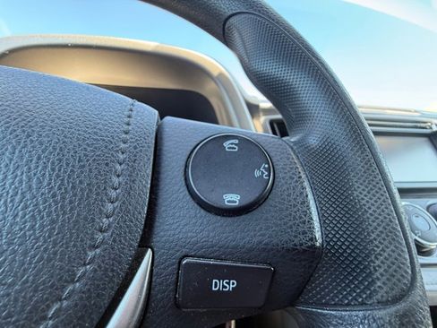 Used 2015 Toyota RAV4 LE AWD/4WD image 25