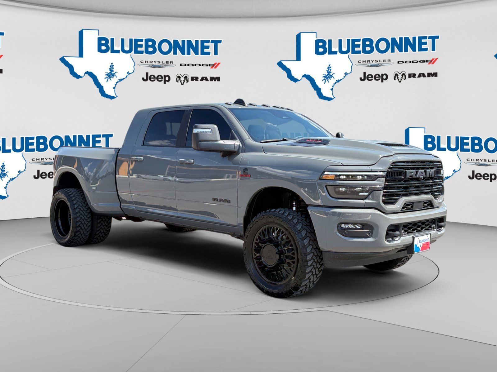 Used 2026 RAM 3500 Laramie w/ Night Edition AWD/4WD image 3