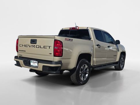 Used 2022 Chevrolet Colorado Z71 AWD/4WD image 6