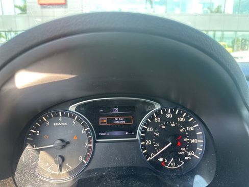 Used 2016 Nissan Altima 2.5 SR image 3