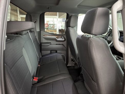 Used 2023 GMC Sierra 1500 Elevation image 27