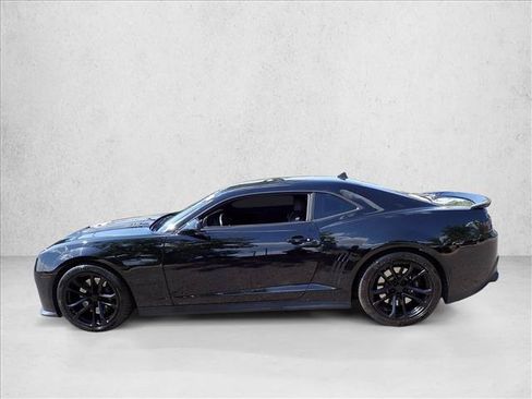 Used 2015 Chevrolet Camaro ZL1 w/ Gray Stripe Package RWD image 2