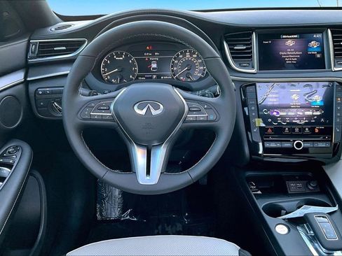 Used 2025 INFINITI QX55 Luxe w/ Cargo Package image 5