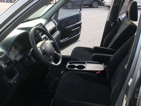 Used 2005 Honda CR-V EX image 14
