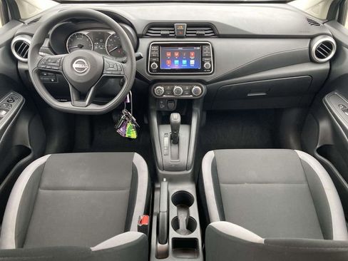 Used 2025 Nissan Versa S w/ Trunk Package image 16