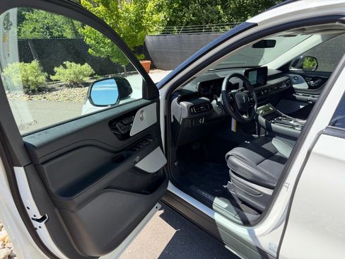 New 2026 Lincoln Aviator Reserve AWD/4WD image 24