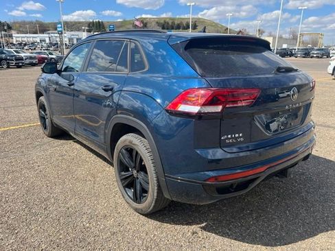 Used 2023 Volkswagen Atlas Cross Sport SEL R-Line AWD/4WD image 6