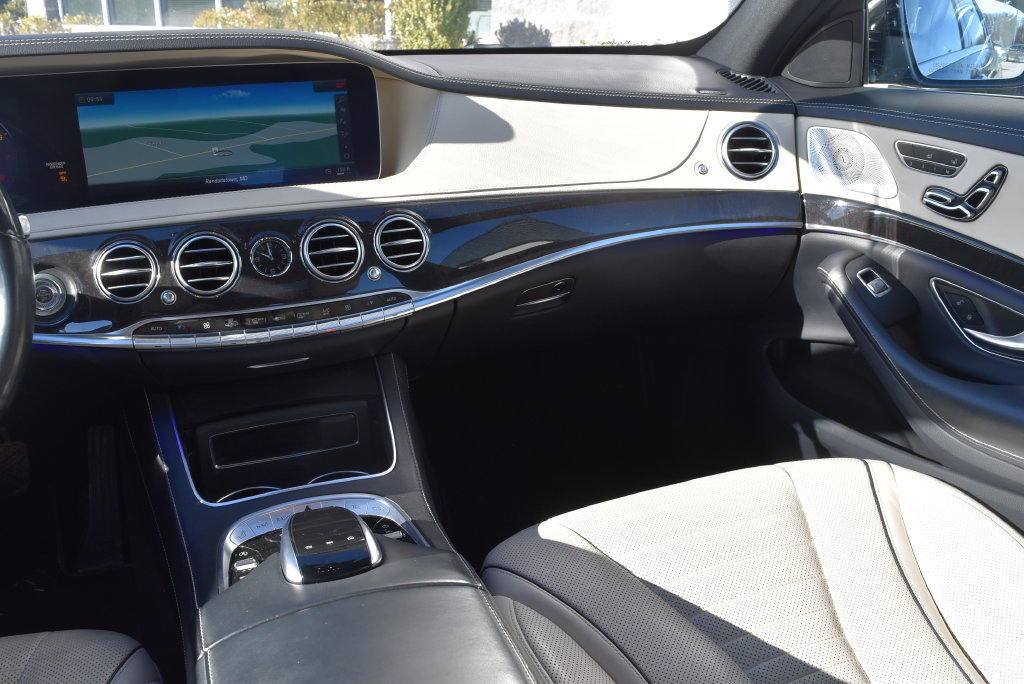 Used 2018 Mercedes-Benz S 560 Sedan image 12