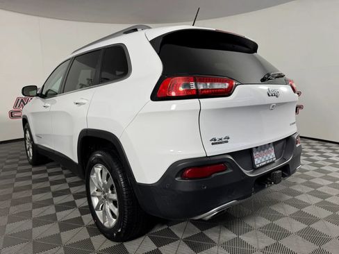 Used 2015 Jeep Cherokee Limited w/ Luxury Group AWD/4WD image 25