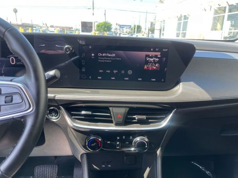 Used 2025 Buick Encore GX Preferred image 18