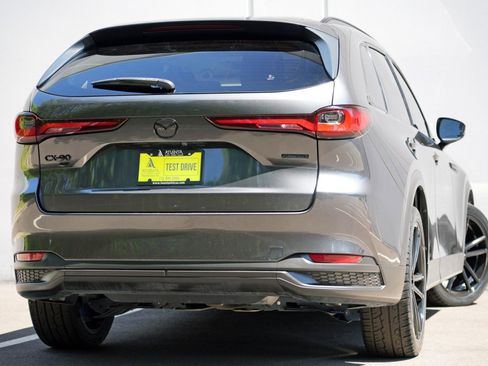 Used 2024 MAZDA CX-90 3.3 Turbo w/ Preferred Plus AWD/4WD image 4