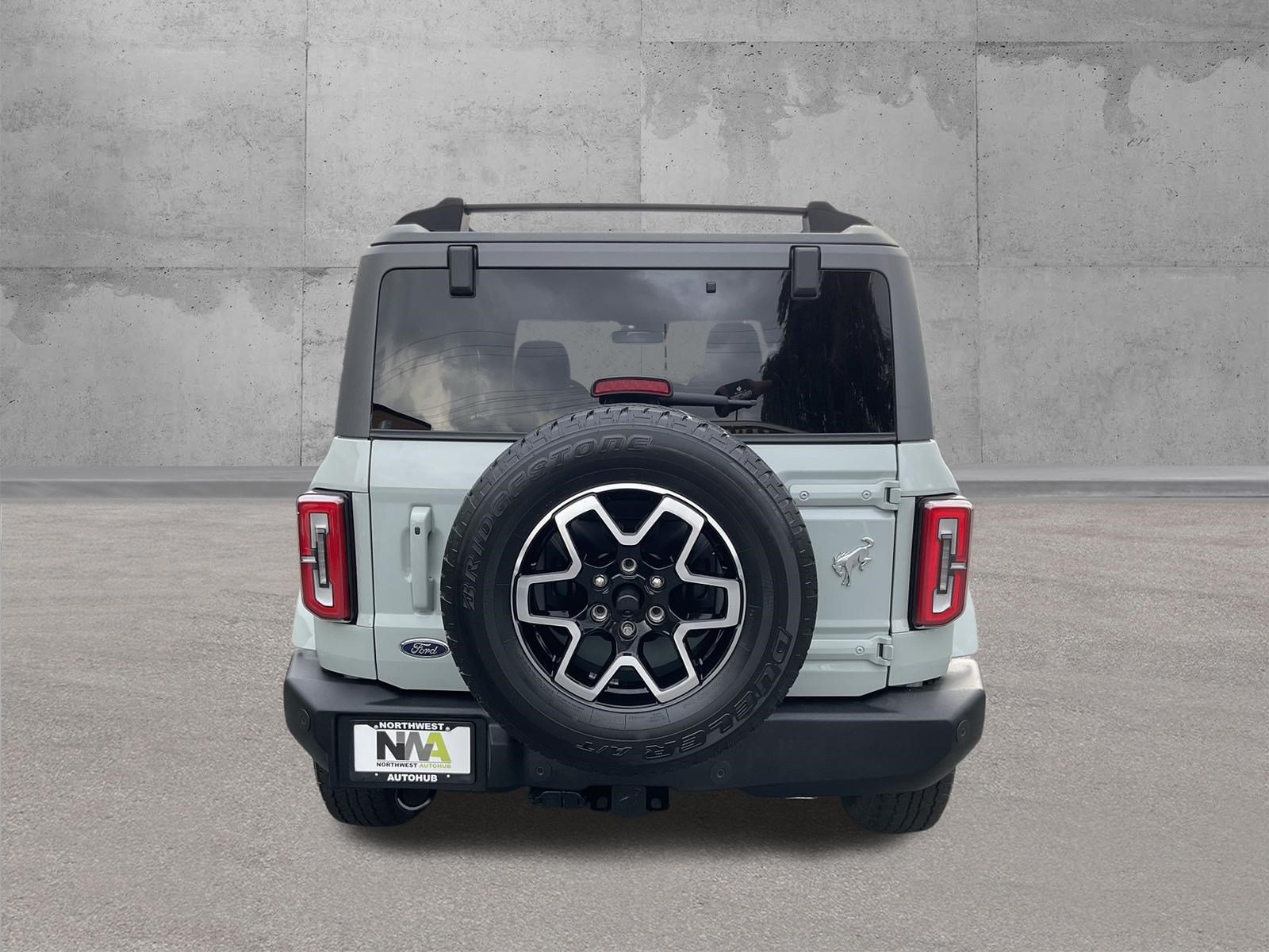 Used 2022 Ford Bronco Outer Banks AWD/4WD image 4