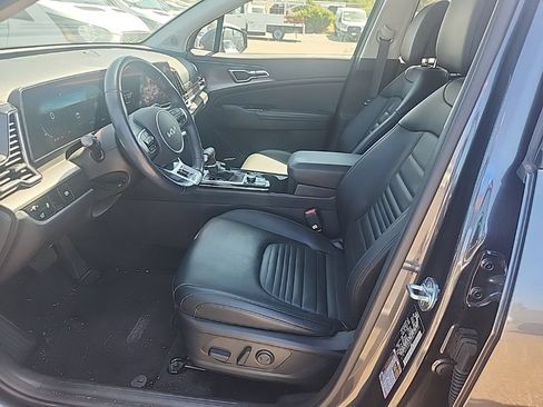 Certified 2024 Kia Sportage SX AWD/4WD image 18